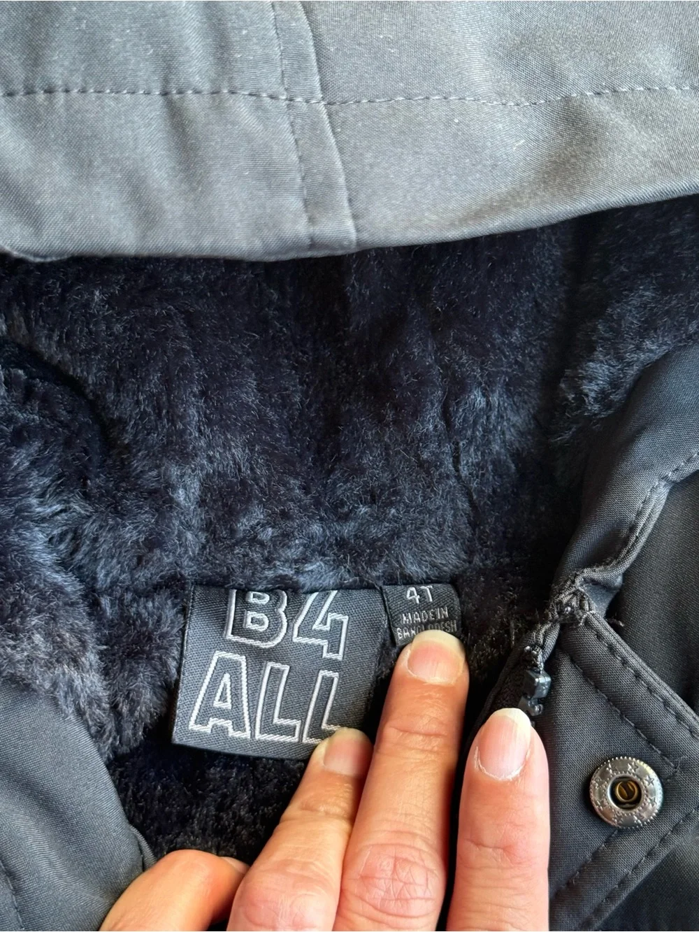 Children's Hooded Puffer Coat in Black